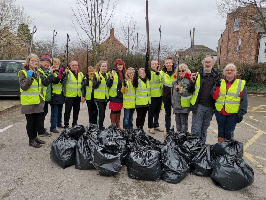Volunteers take action on borough’s litter for Gedling Big Spring Clean event