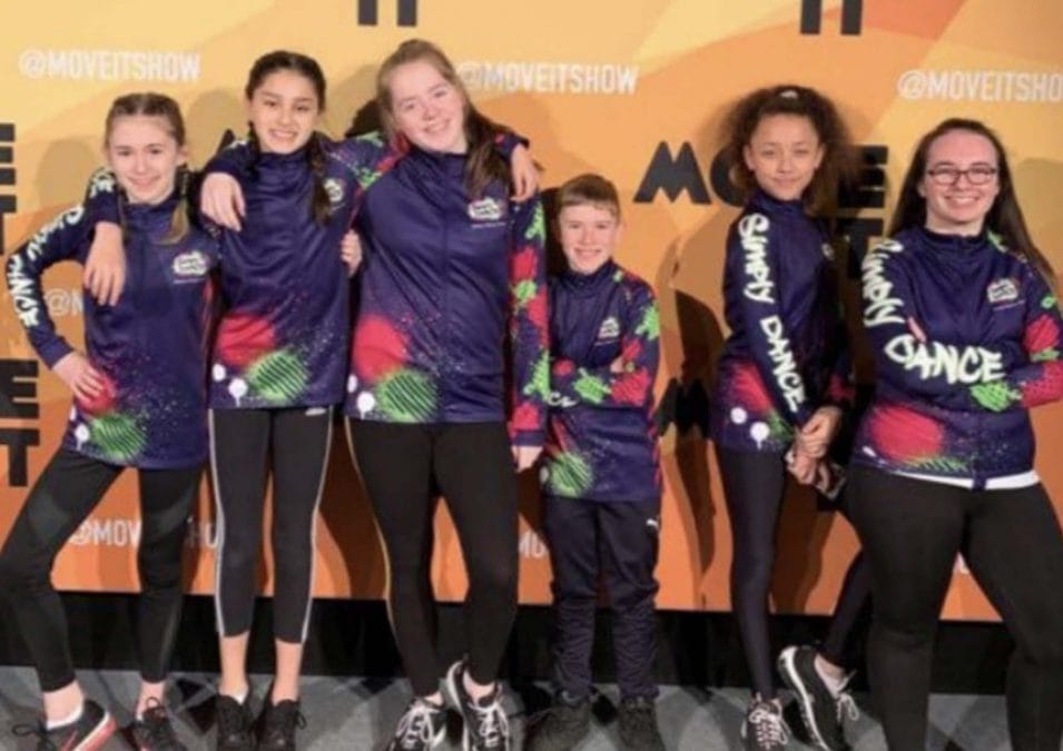 People urged to help fund New York dream for young dancers from Carlton