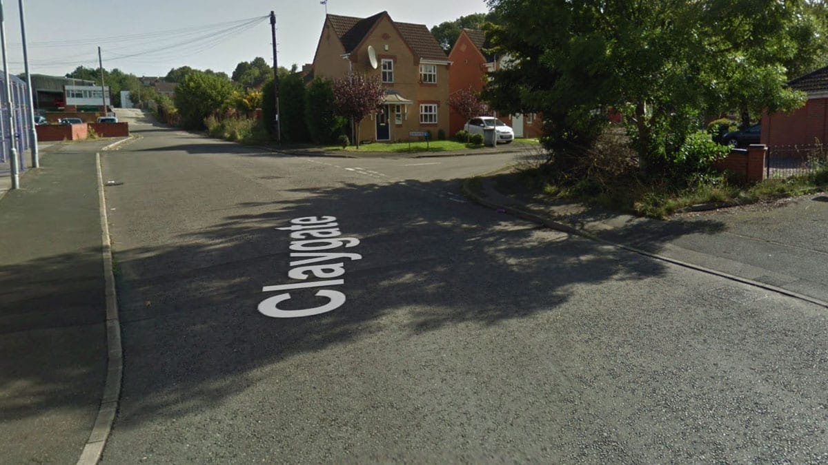 Man charged after vehicle is set on fire in Carlton
