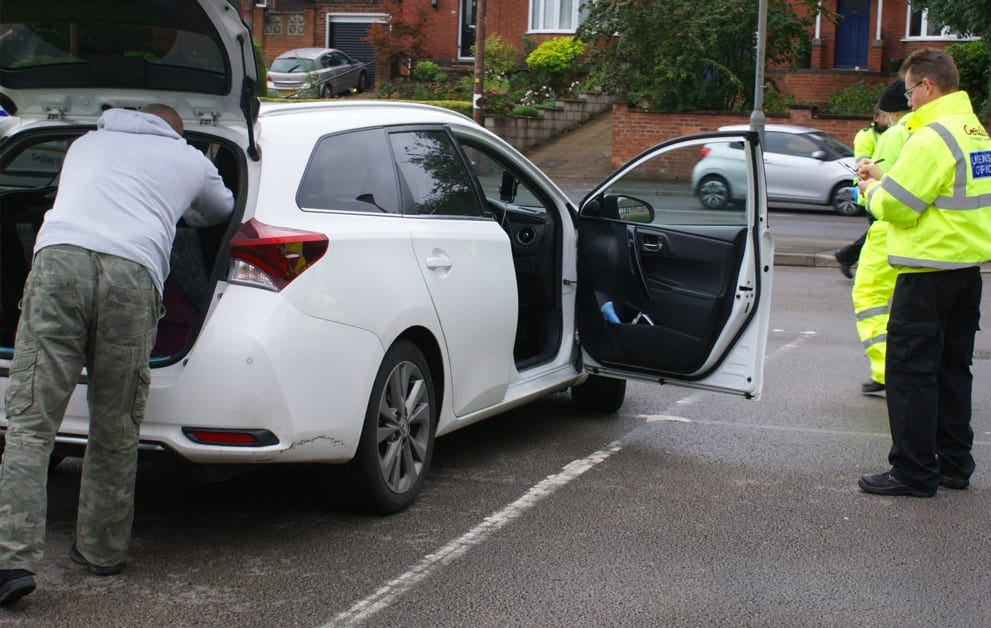 taxi-driver-check-gedling Taxi driver stopped