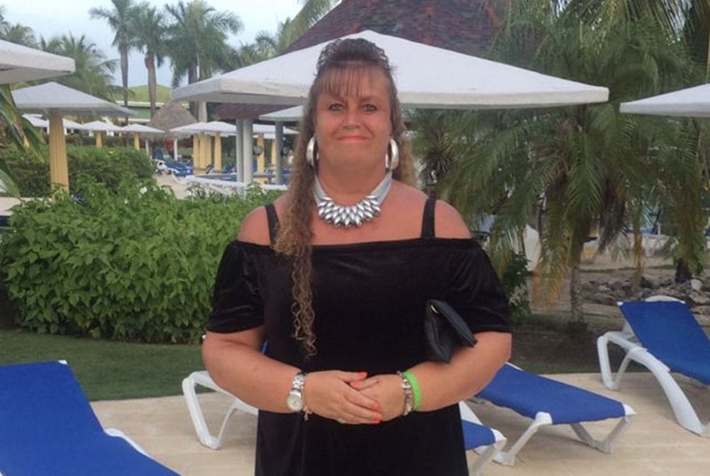 Delivery driver says she ‘could have lost sight’ after putting off visit to Arnold opticians despite experiencing black dots across her vision