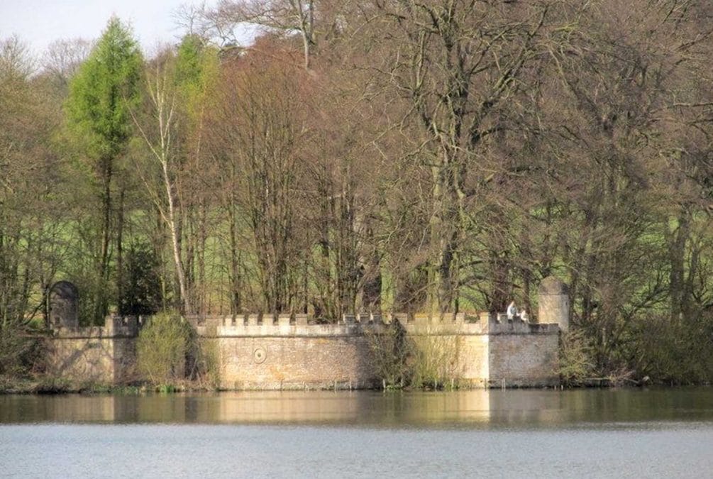 Historic England grant saves Newstead Abbey fort which inspired poet Lord Byron