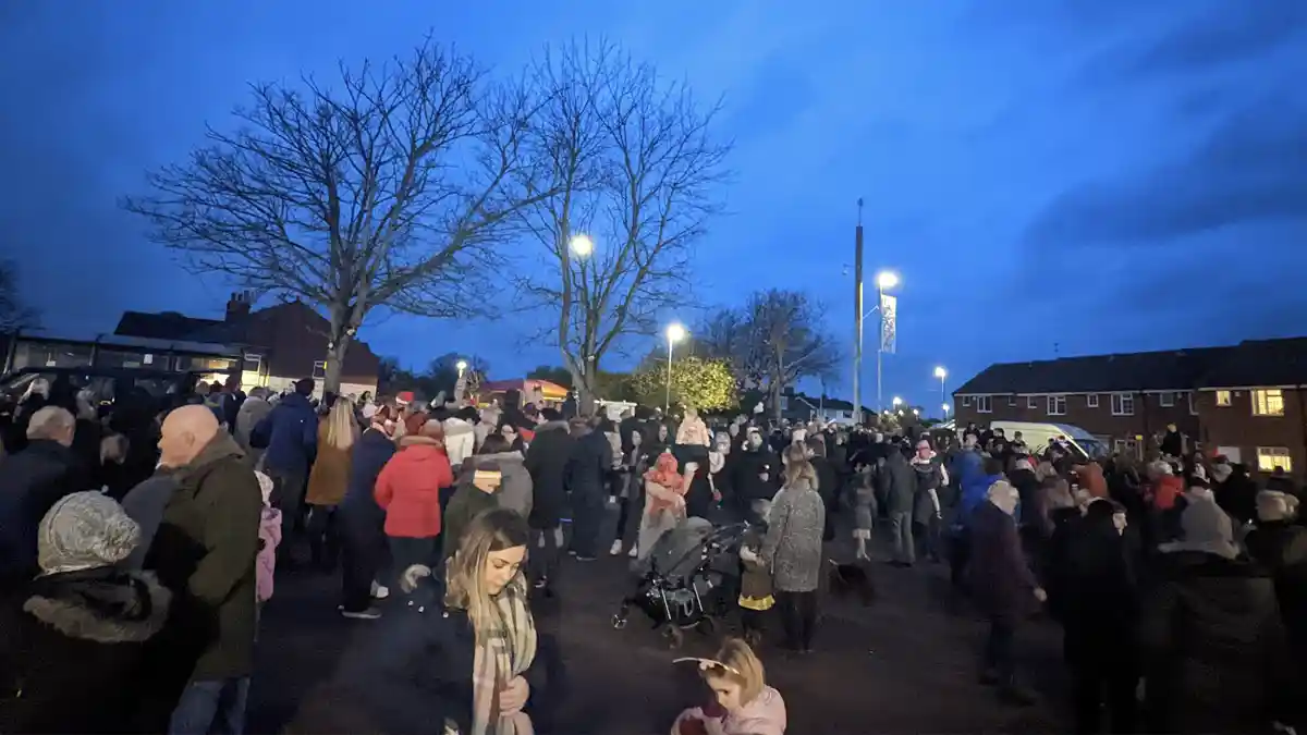 Christmas lights failure sparks anger from Calverton residents