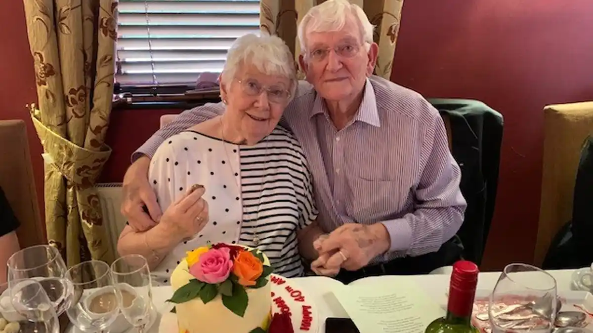 Gedling man fronts Hospice’s Light up a Life appeal in memory of beloved wife