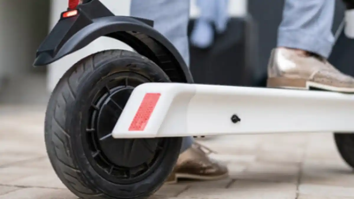 Calls for measures ‘similar to driving test’ for e-scooters