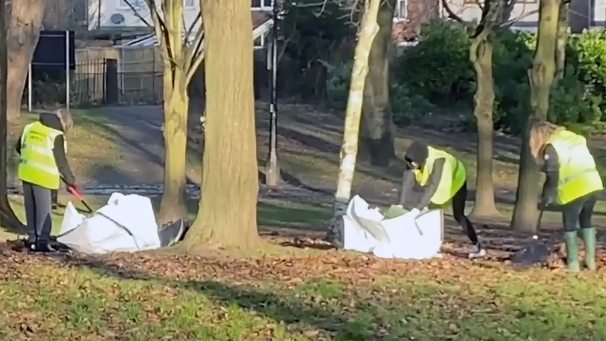 ASBO offenders will be told to wear high-vis jackets and clean up the streets