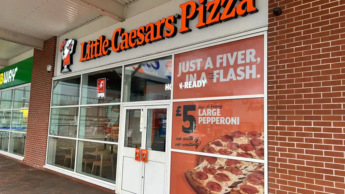 £5 12″ Hot-N-Ready pizzas now available from new Little Caesars following opening of first Notts outlet in Top Valley